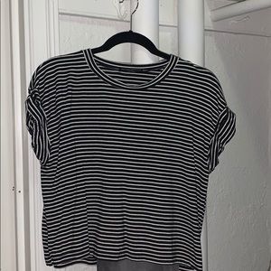 Striped crew neck t-shirt